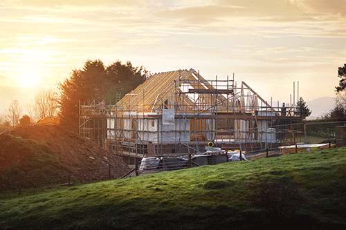 – iStock 637337716 – Competing with Big Builders the Smart Way