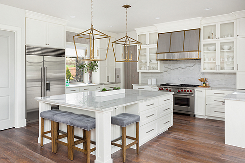 – white kitchen – 7 Features Buyers Want in a Custom Home | 2-10 Blog